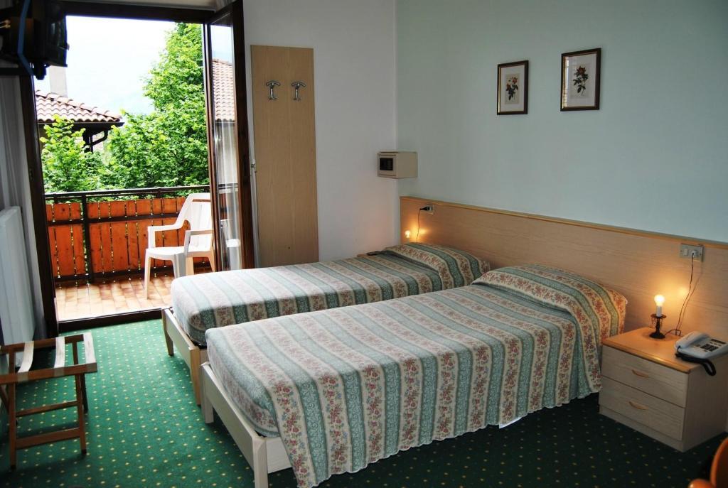 Albergo Genzianella Fiavè Camera foto
